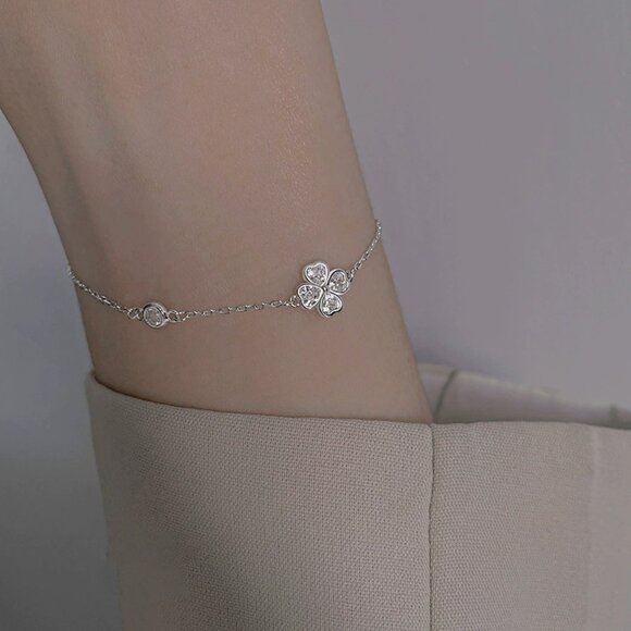 Elegant Silver Bracelet with Crystal Accents - Picture 1 of 4